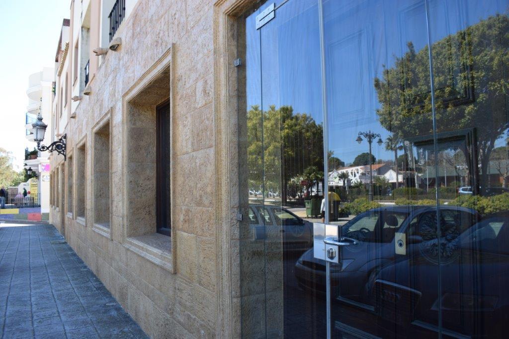Commercial Office in Estepona