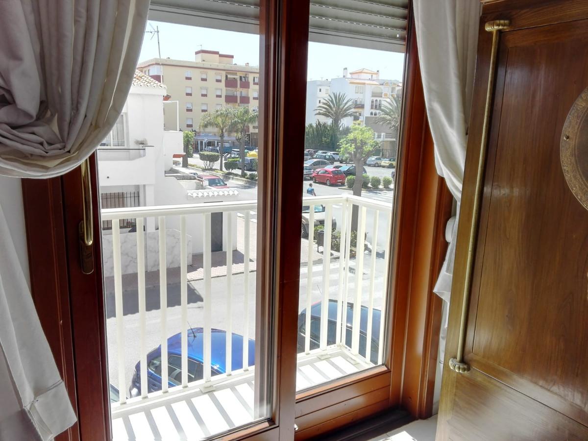 Apartment Middle Floor in San Luis de Sabinillas