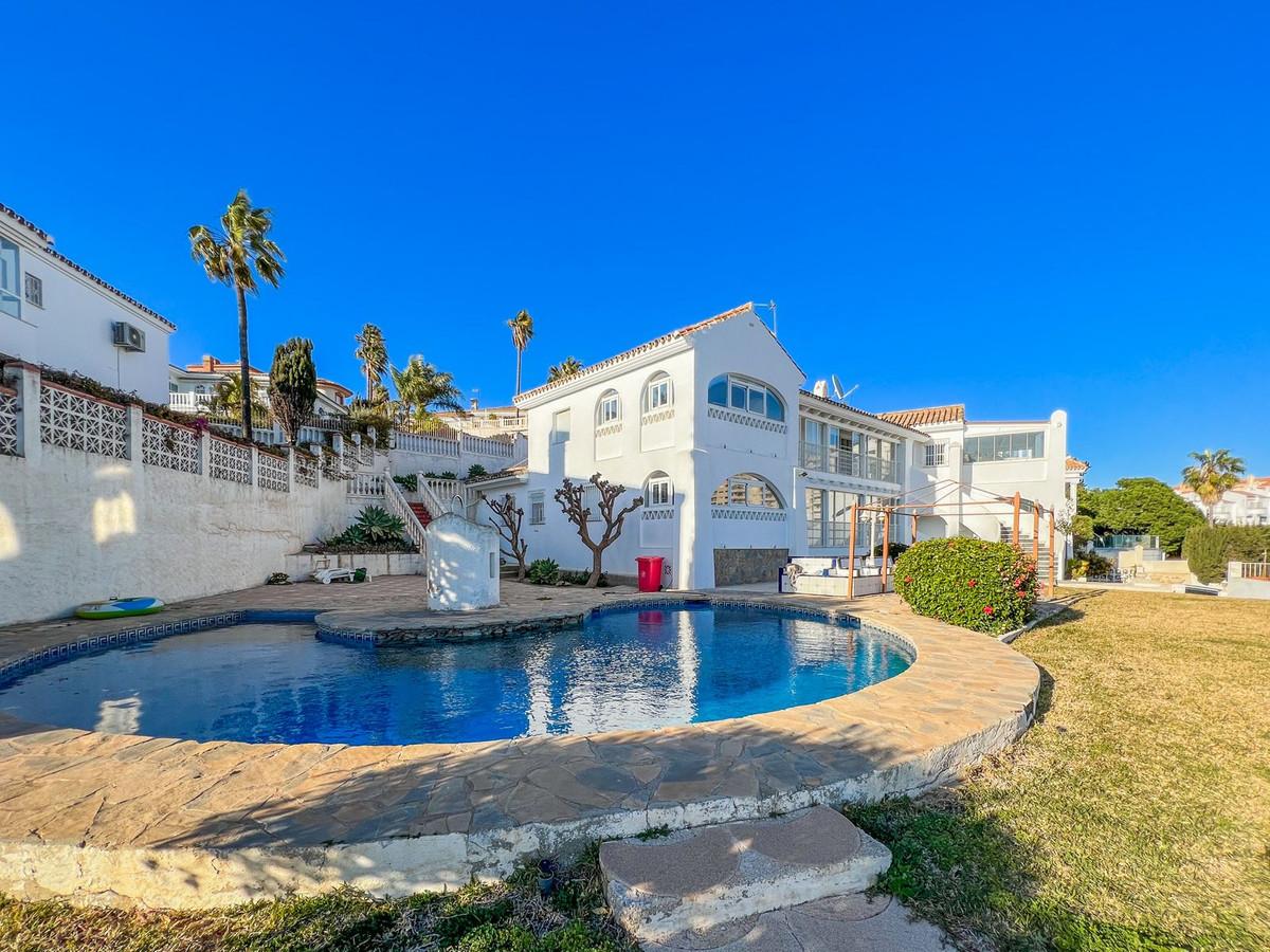 Villa Detached in Torrequebrada