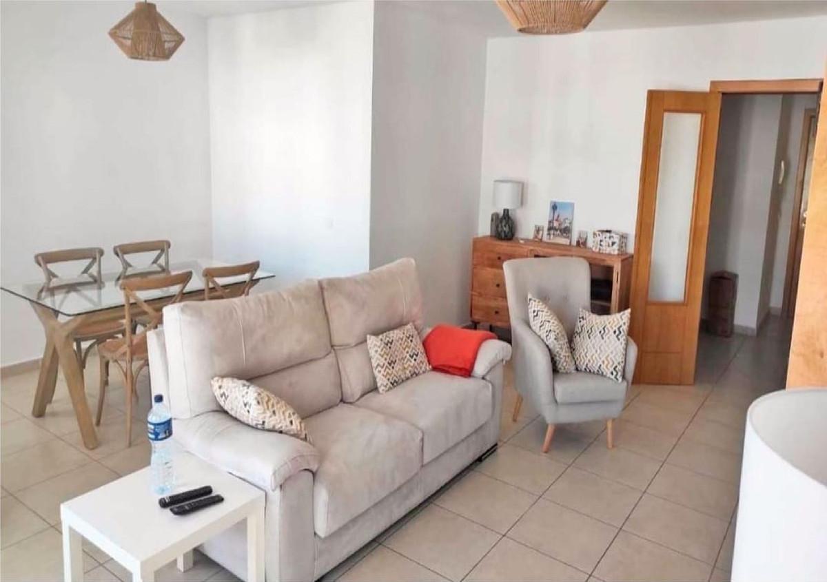 Apartment Middle Floor in Nueva Andalucía
