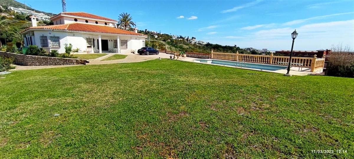 Villa Detached in Benalmadena Costa