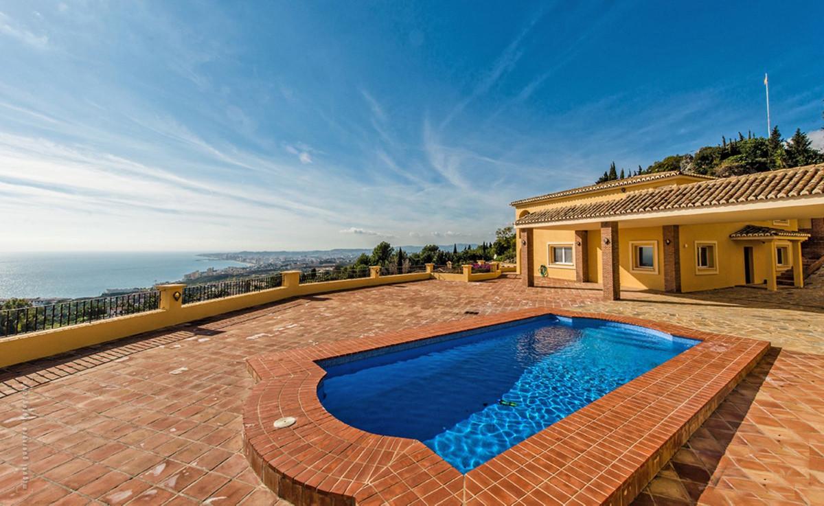 Villa Detached in Benalmadena