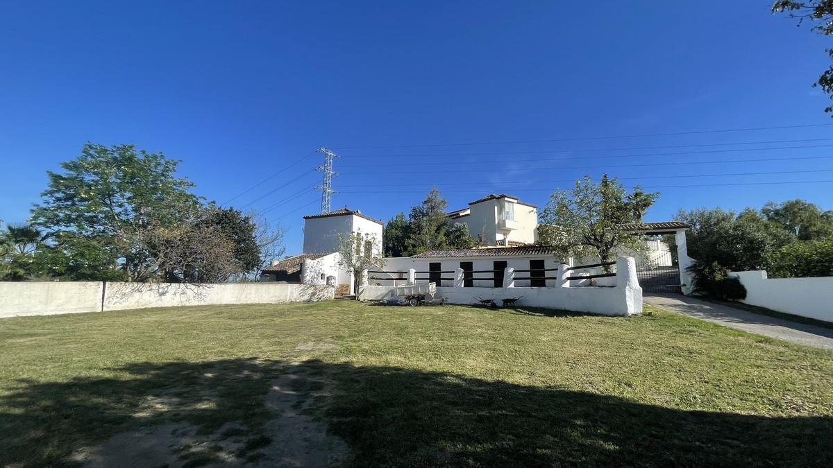 Villa Detached in Estepona