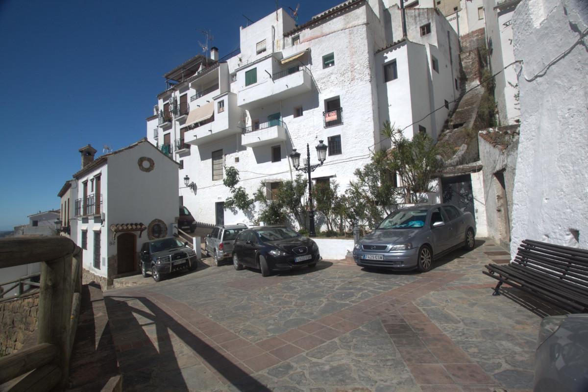Townhouse Semi Detached in Casares