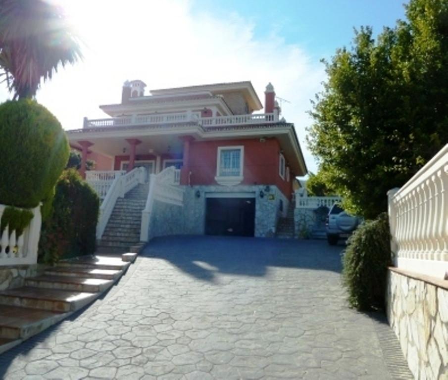 Villa Detached in Alhaurín de la Torre