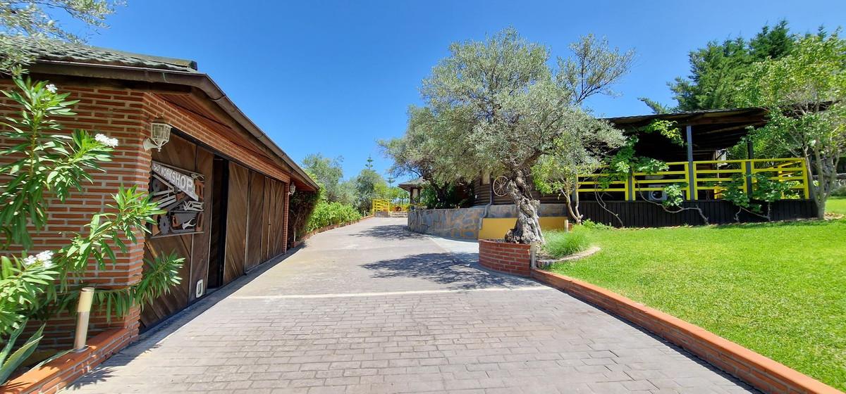 Villa Detached in Monda