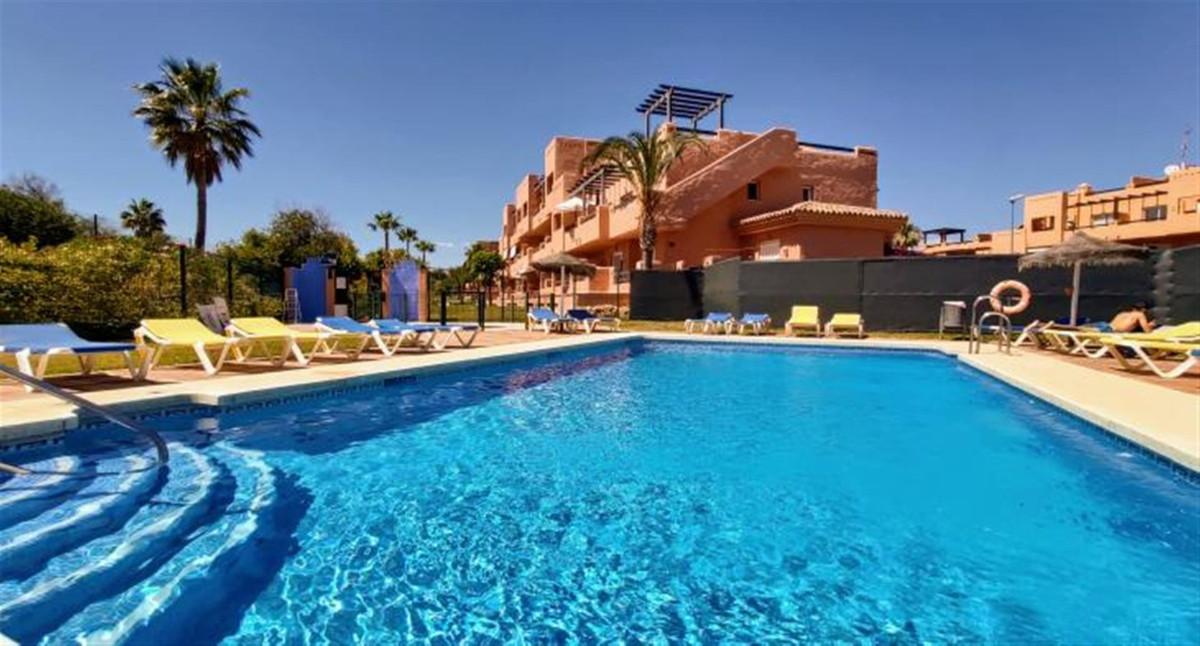 Apartment Middle Floor in Casares Playa