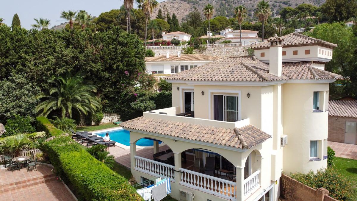 Villa Detached in Benalmadena