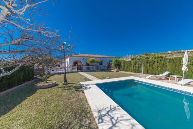 Villa Detached in El Padron