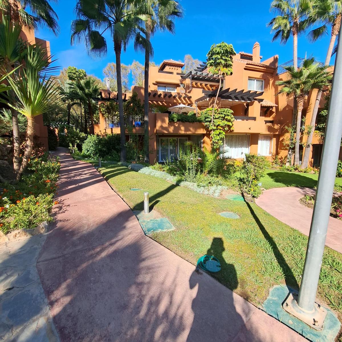 Apartment Ground Floor in Nueva Andalucía