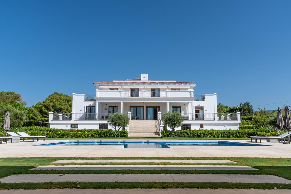 Villa Detached in Guadalmina Alta