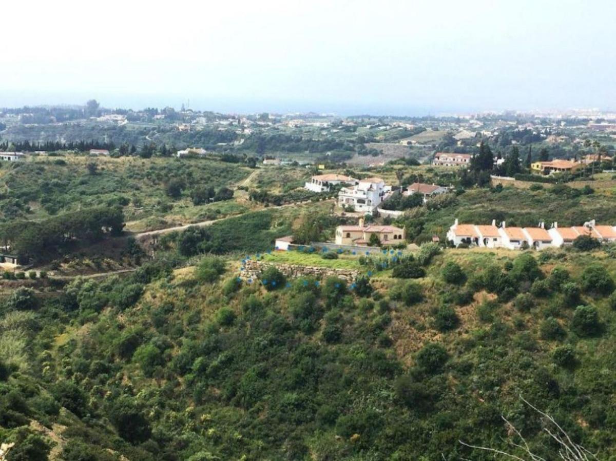 Plot Residential in Estepona