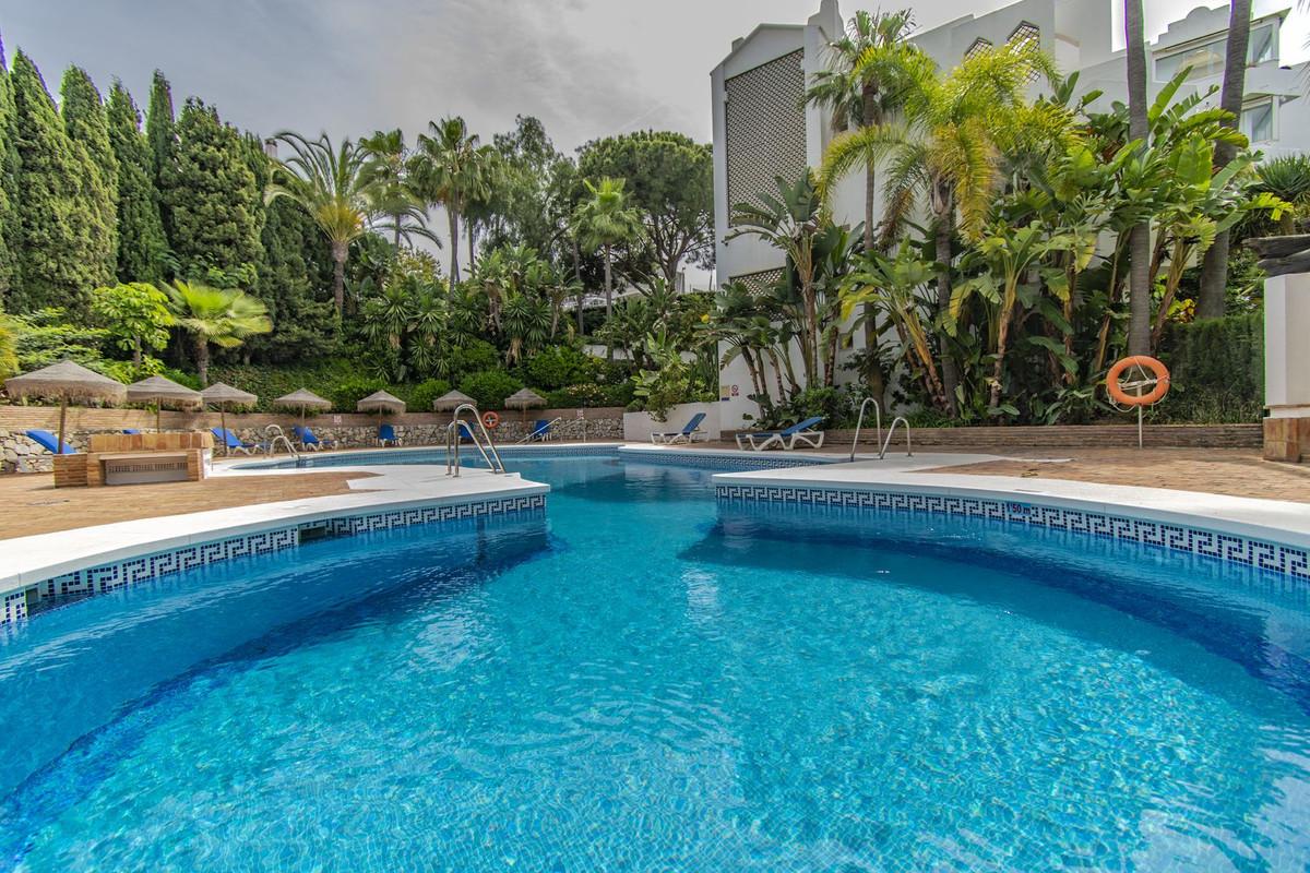 Apartment Middle Floor in Reserva de Marbella