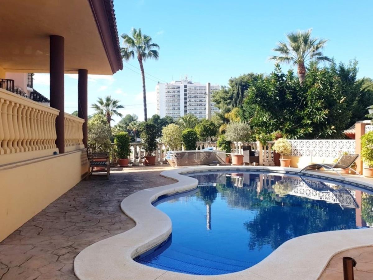 Villa Detached in Nueva Andaluc&iacute;a
