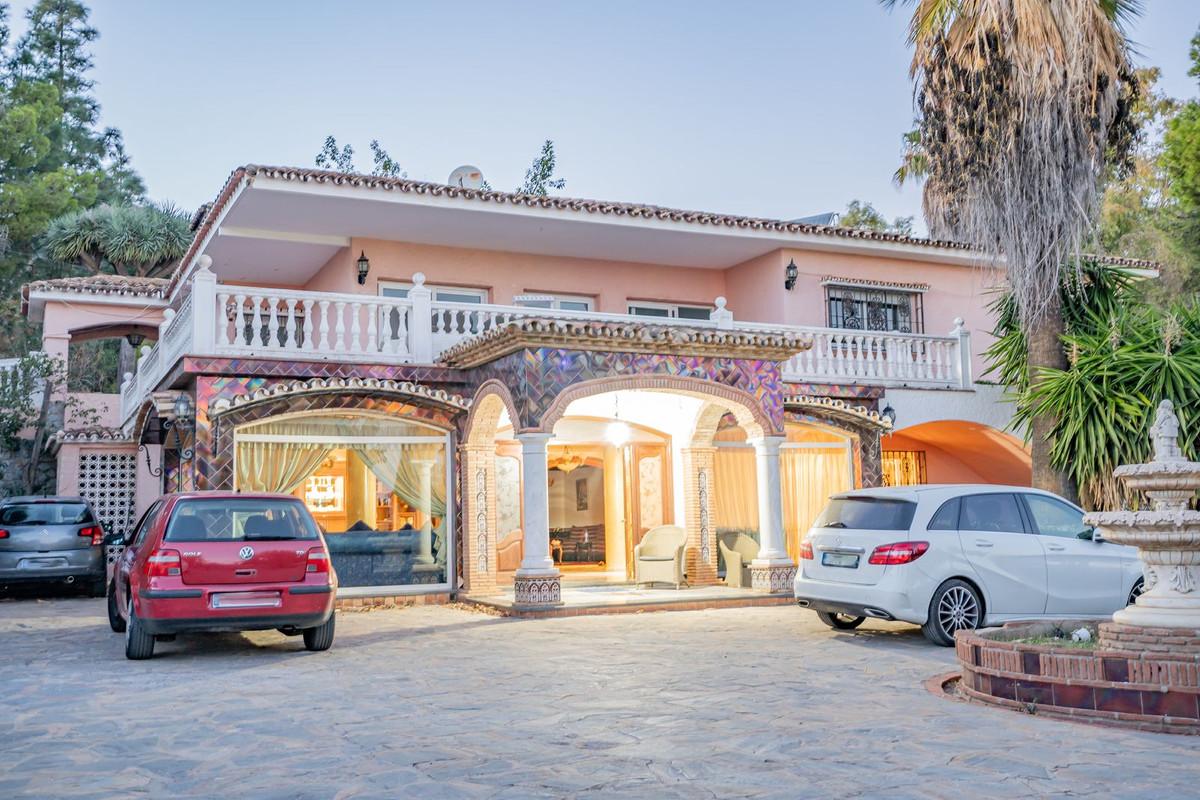 Villa Detached in Benalmadena Pueblo