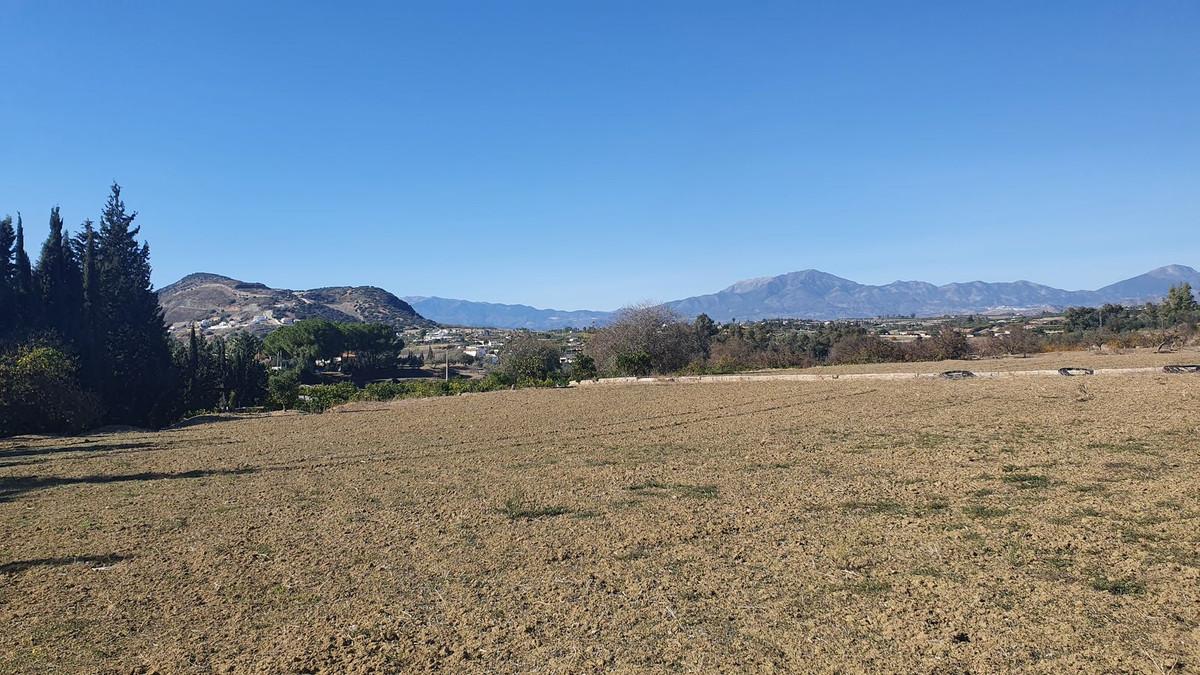 Plot Land in Alhaurín el Grande
