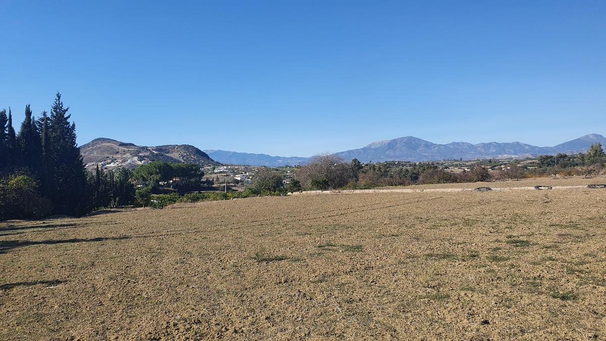 Plot Land in Alhaurín el Grande