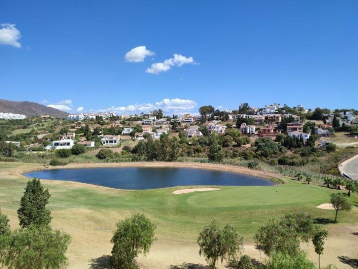 Apartment Middle Floor in Estepona