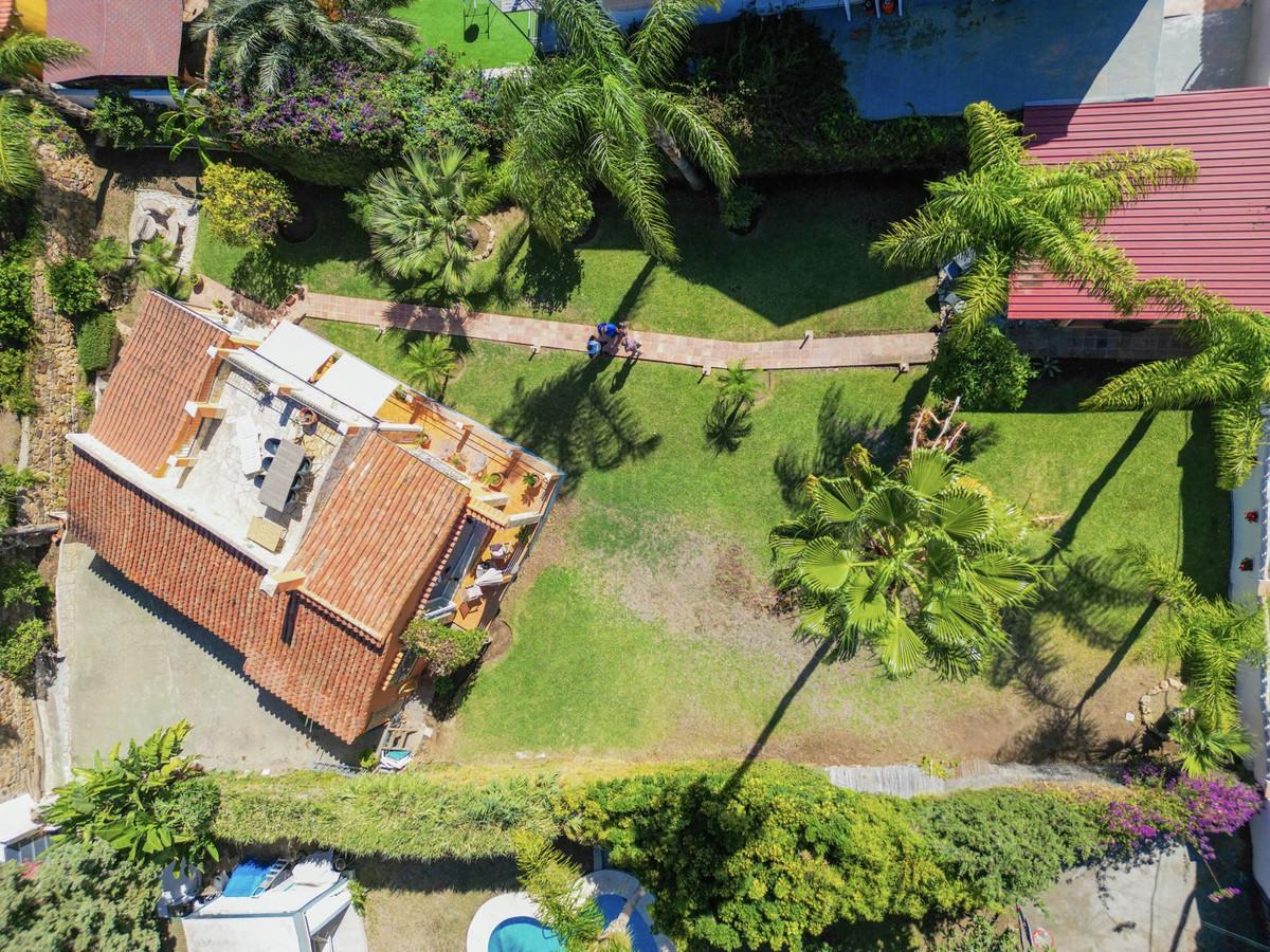 Villa Detached in Nueva Andalucía