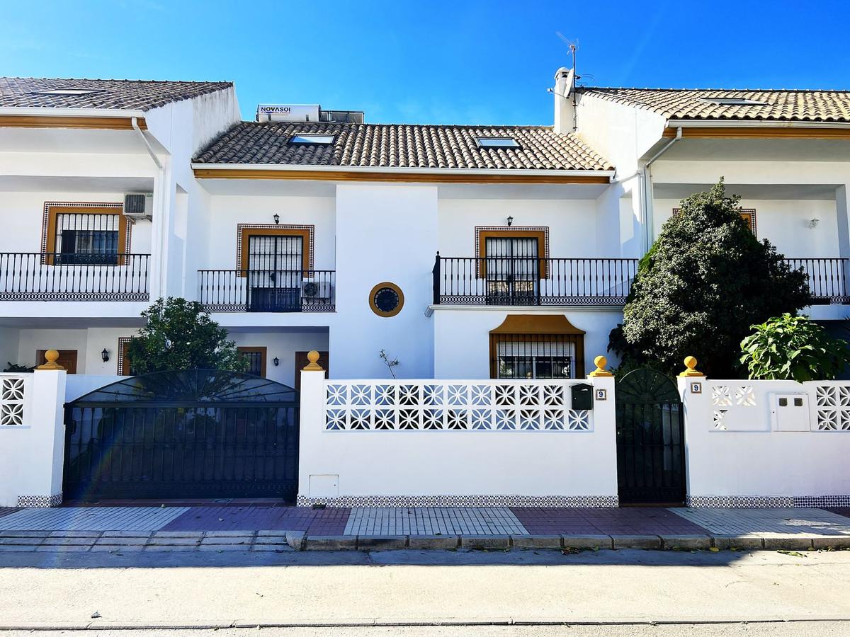Townhouse Terraced in San Pedro de Alcántara