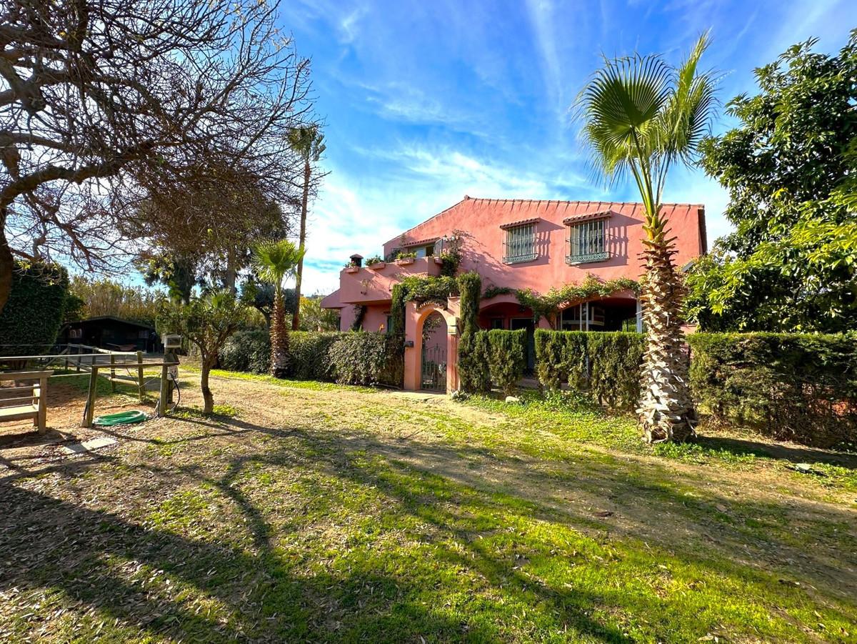 Villa Finca in Estepona