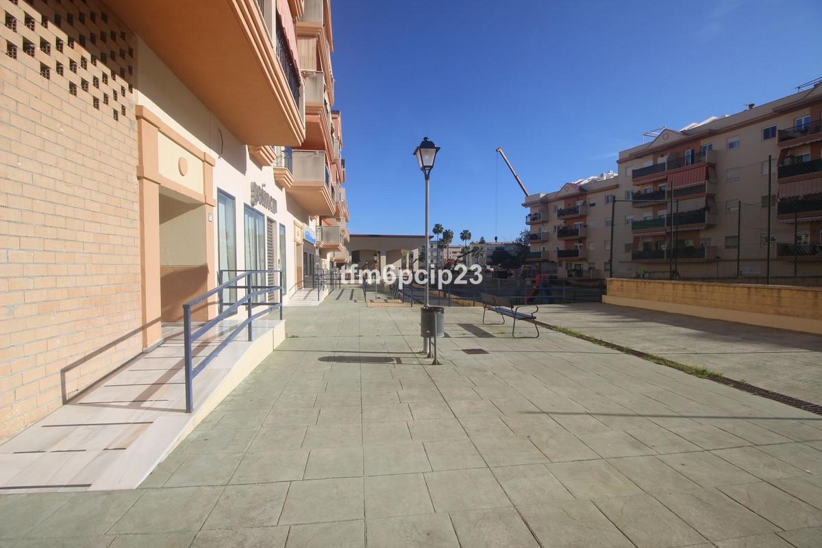 Commercial Commercial Premises in Estepona