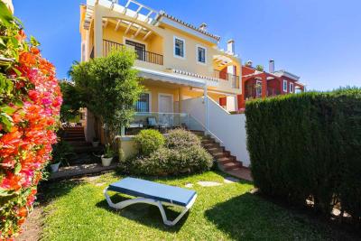 R4677823, Villa Semi Detached in Costabella