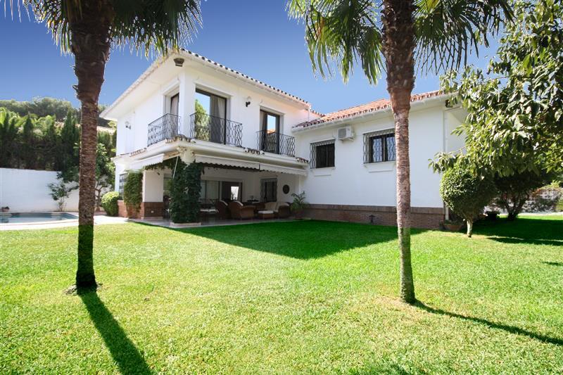 Villa Detached in Los Monteros