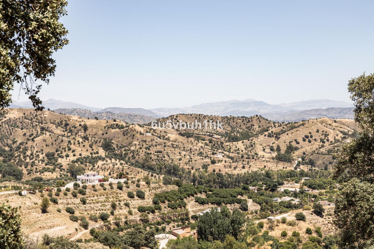 Plot Land in Coín