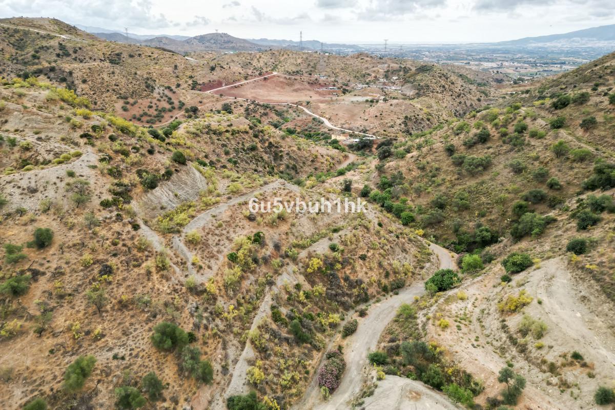 Plot Land in C&aacute;rtama