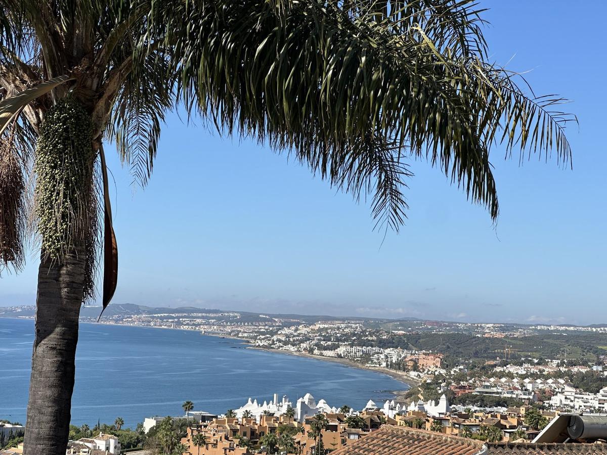 Villa Detached in Estepona