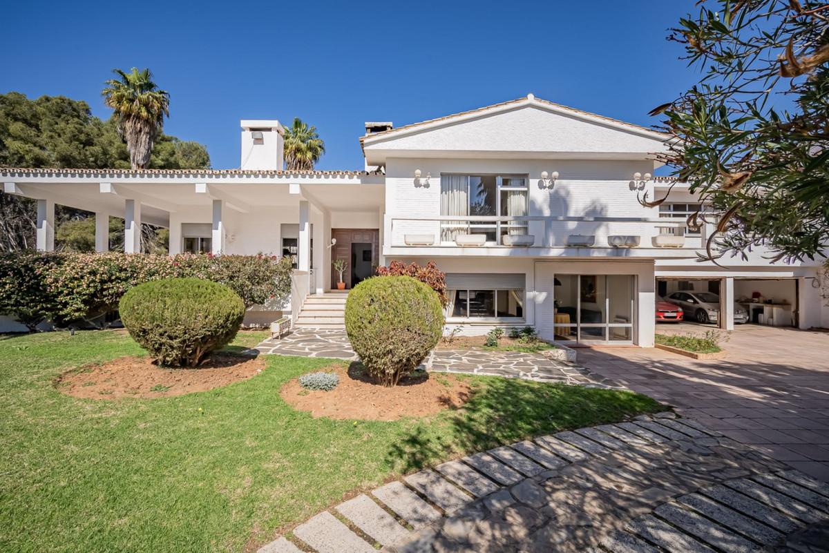 Villa Detached in Marbella