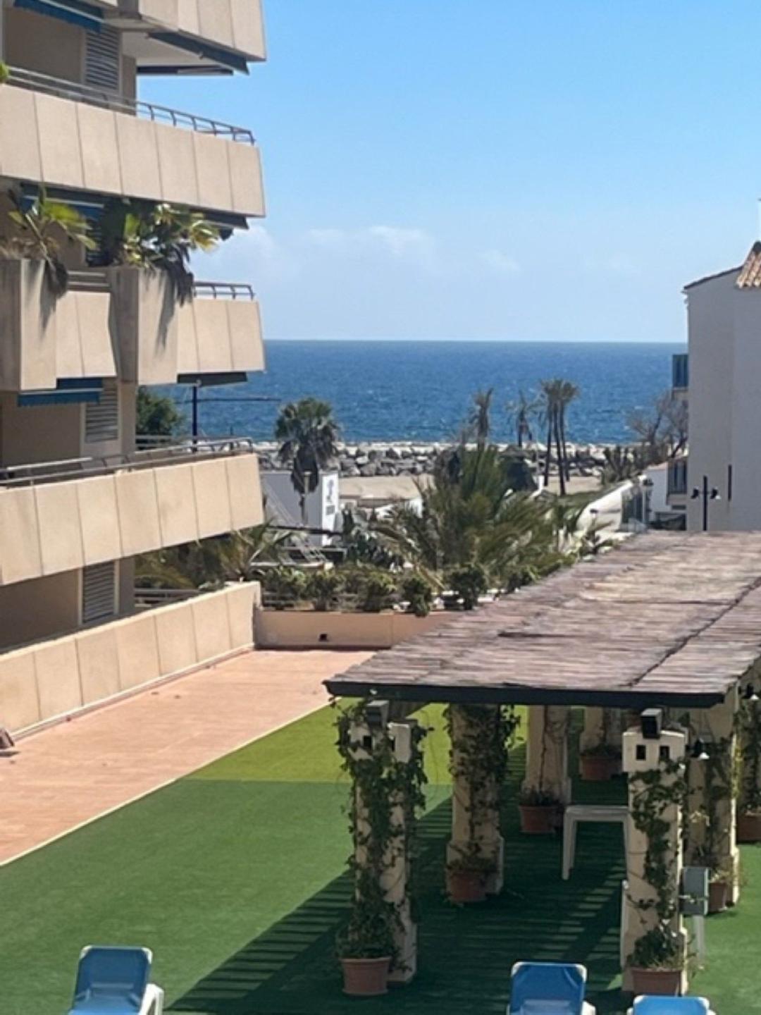 Apartment Middle Floor in Puerto Banús