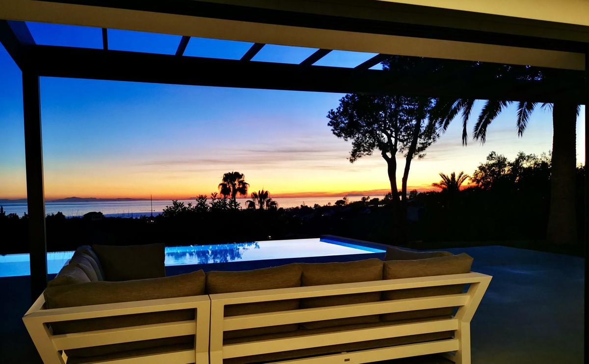Villa Detached in Elviria
