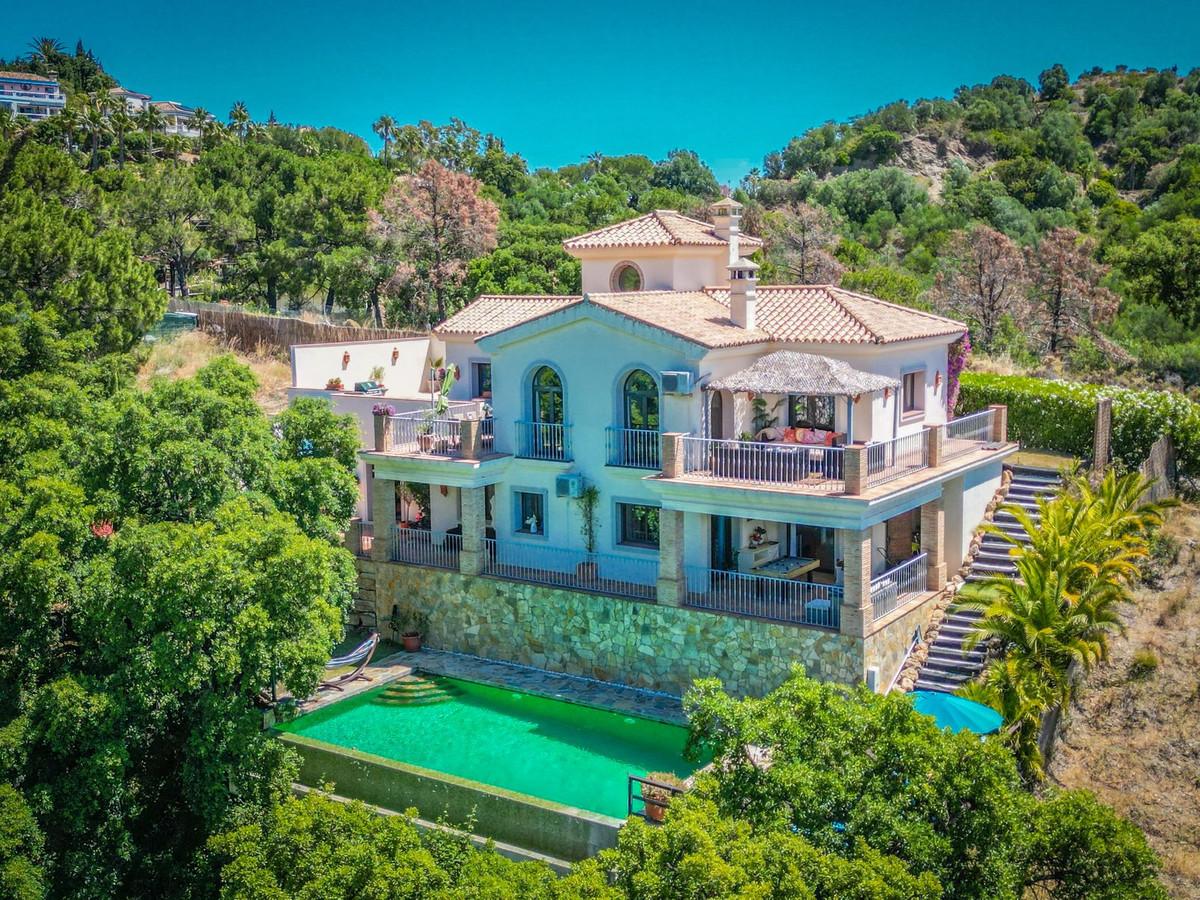 Villa Detached in Estepona