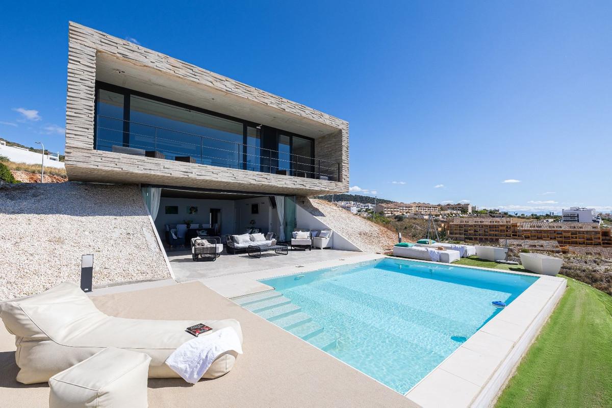 Villa Detached in Benalmadena
