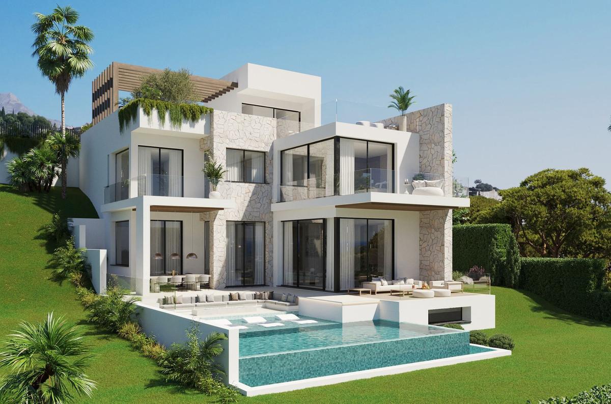 Villa Detached in Elviria
