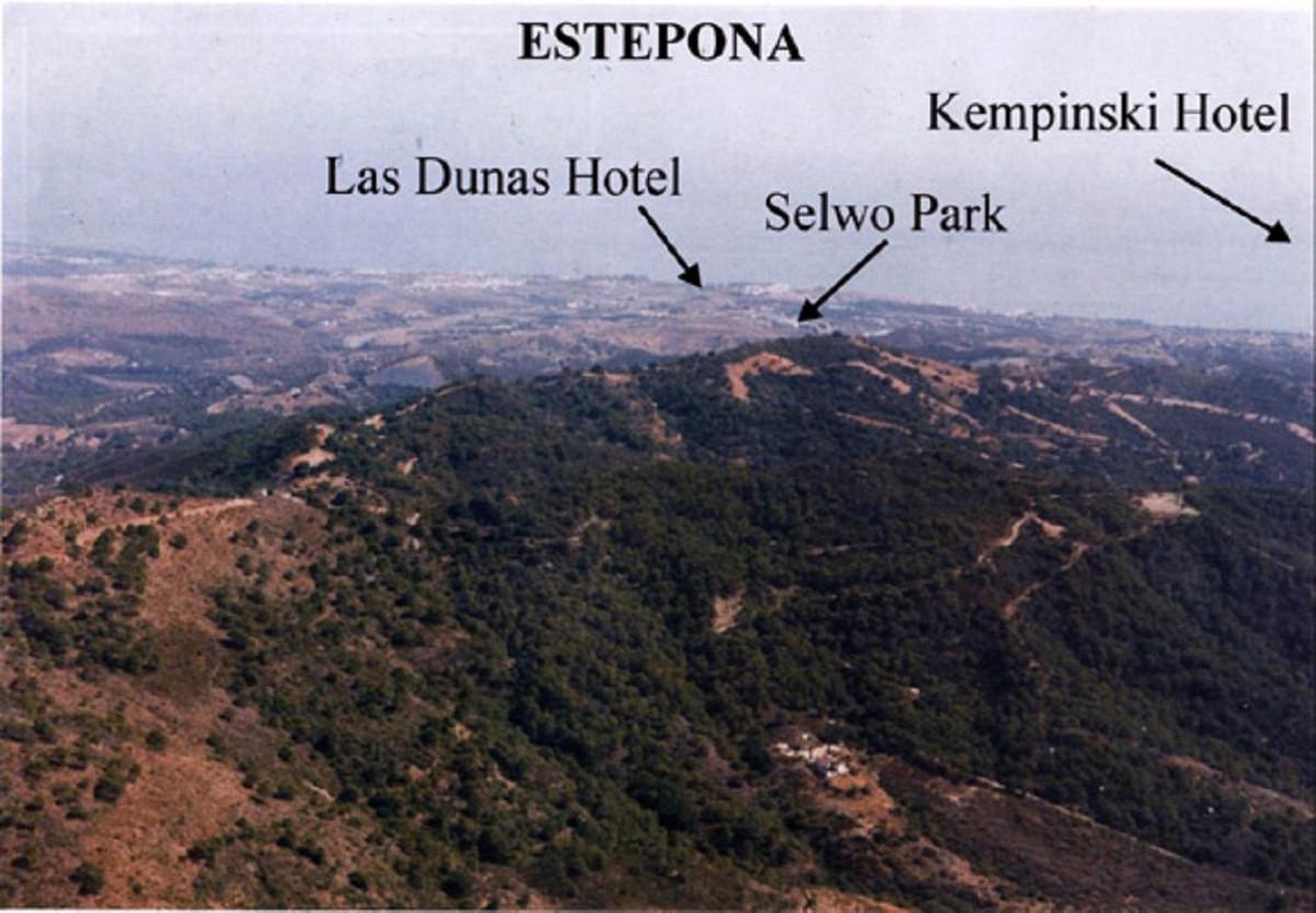 Plot Land in Estepona
