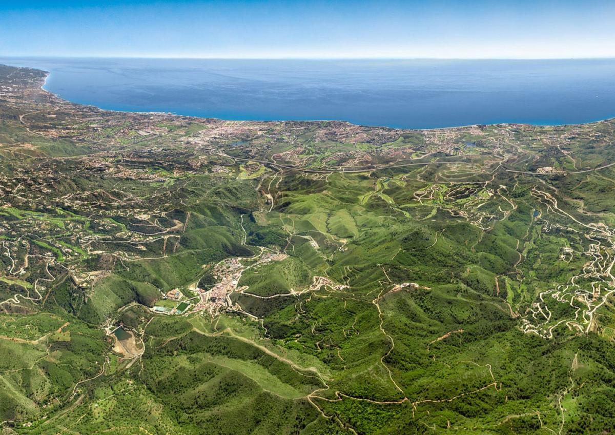Plot Residential in Benahavís