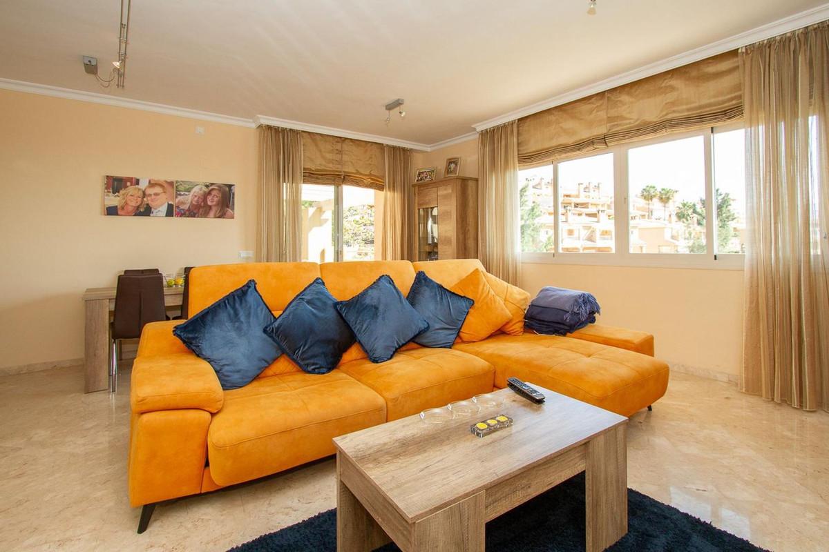Apartment Penthouse in La Mairena