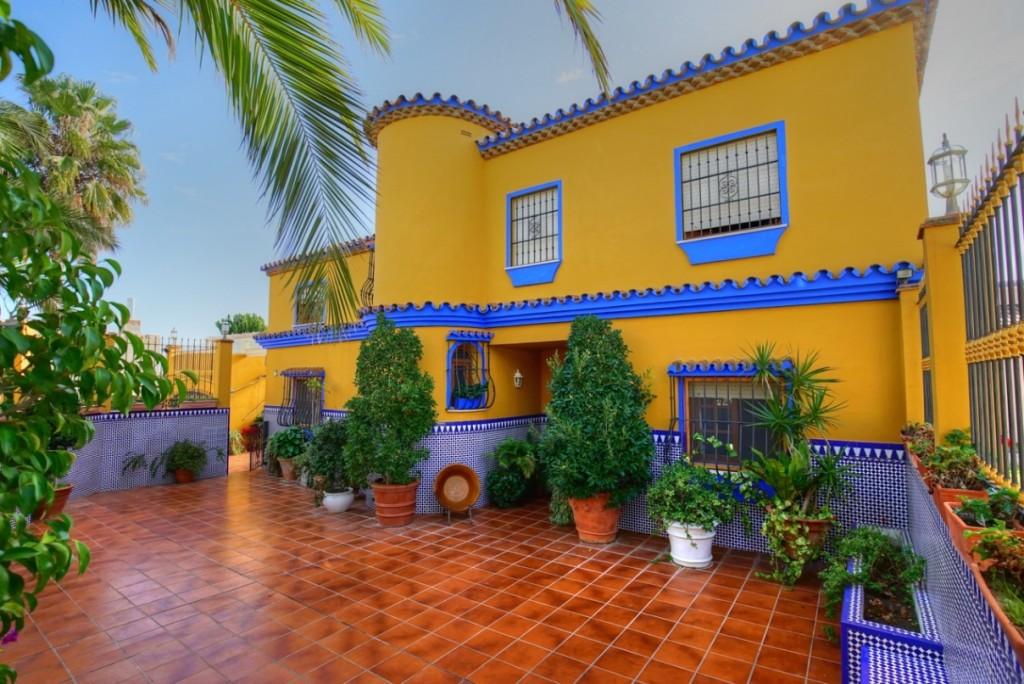 Villa Detached in El Padron