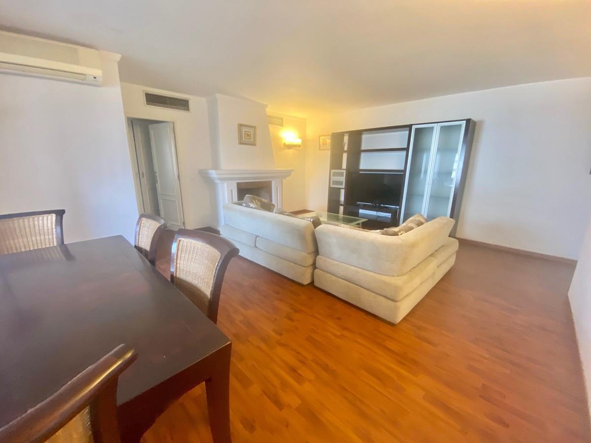 Apartment Middle Floor in Puerto Banús