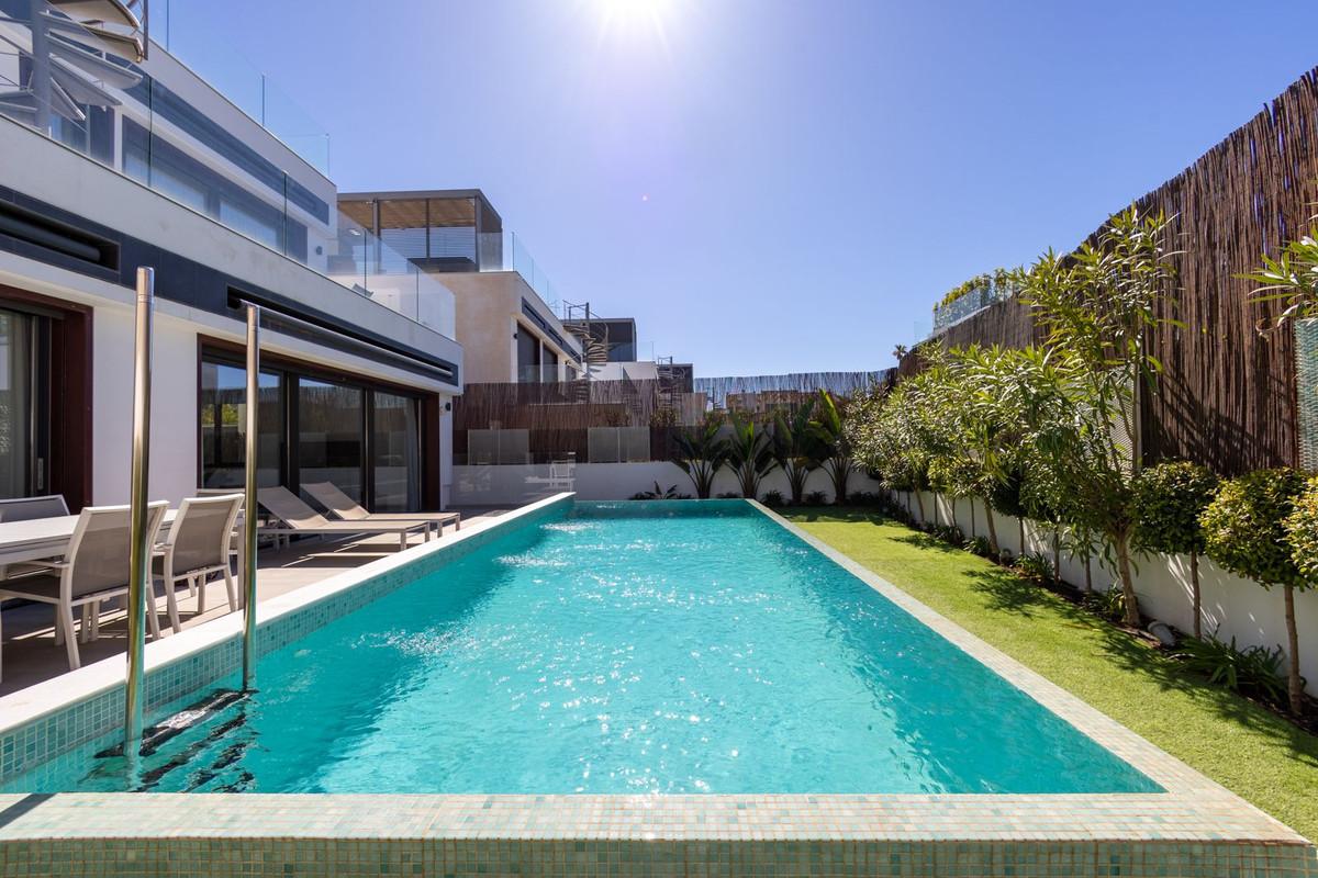 Villa Detached in Puerto Banús