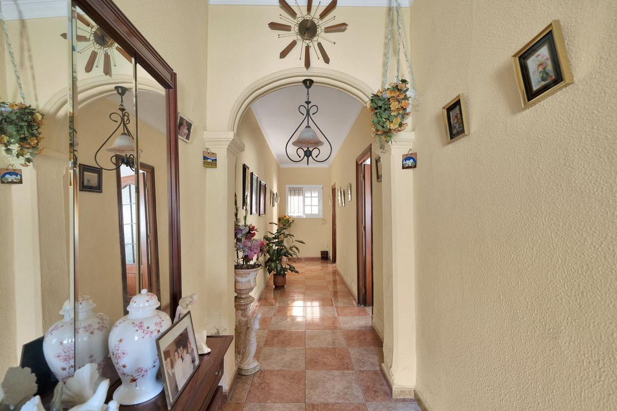 Villa Detached in La L&iacute;nea