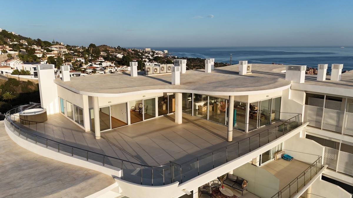 Apartment Penthouse in Benalmadena