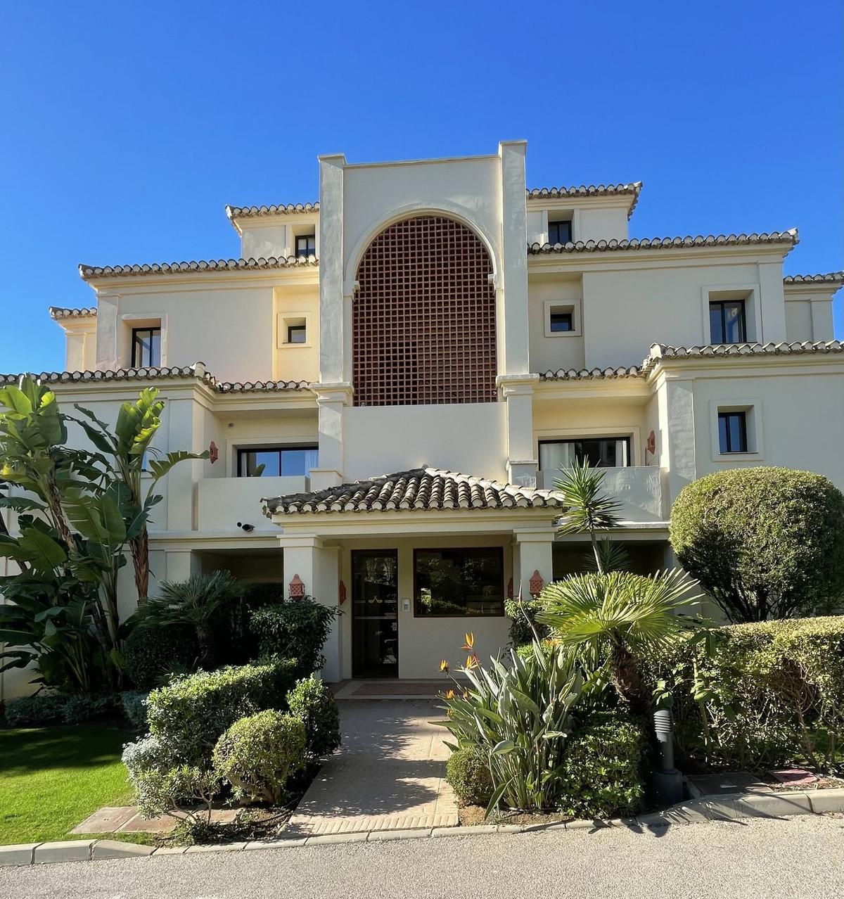 Apartment Ground Floor in Benahav&iacute;s