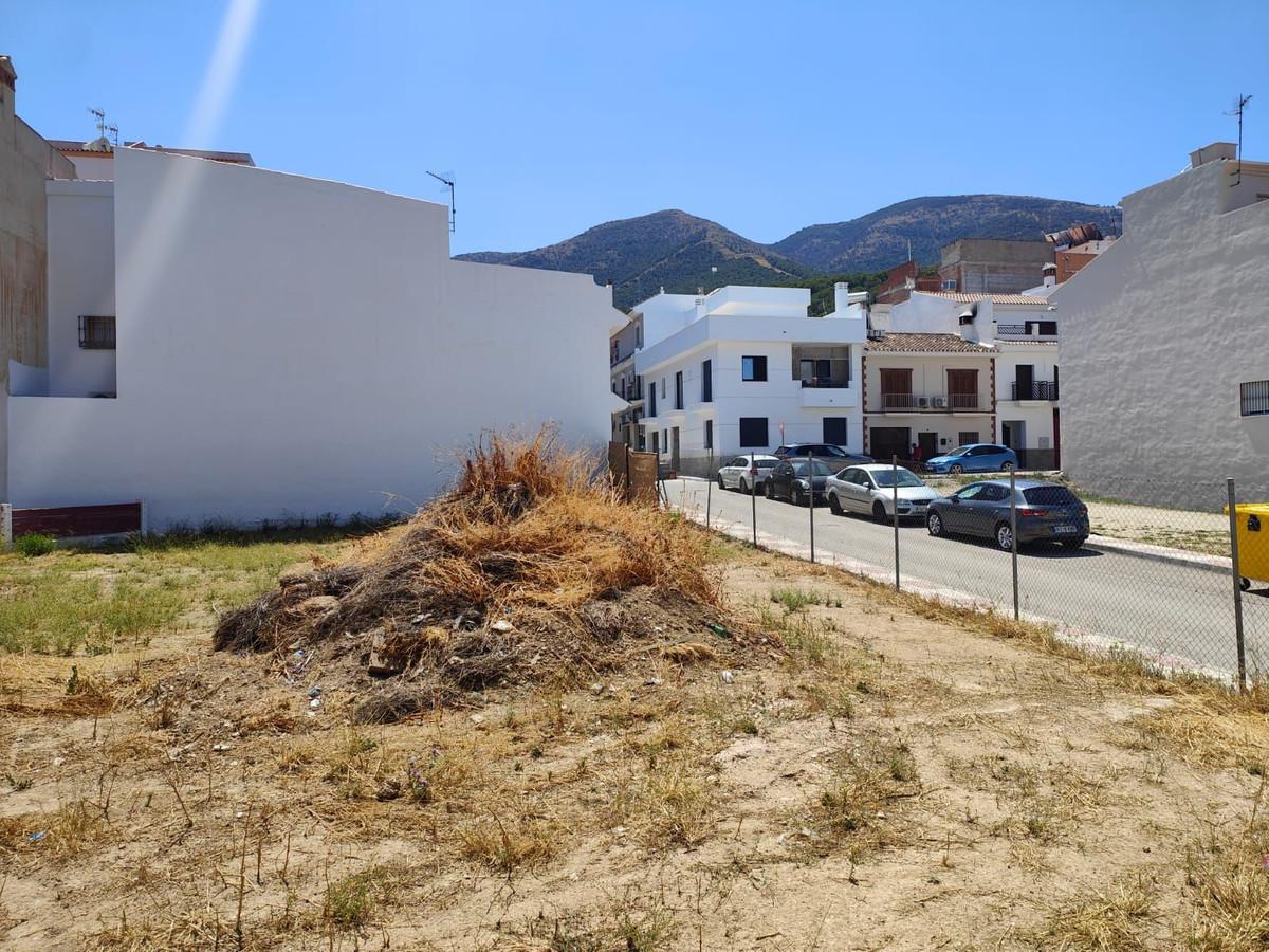 Plot Residential in Alhaurín el Grande