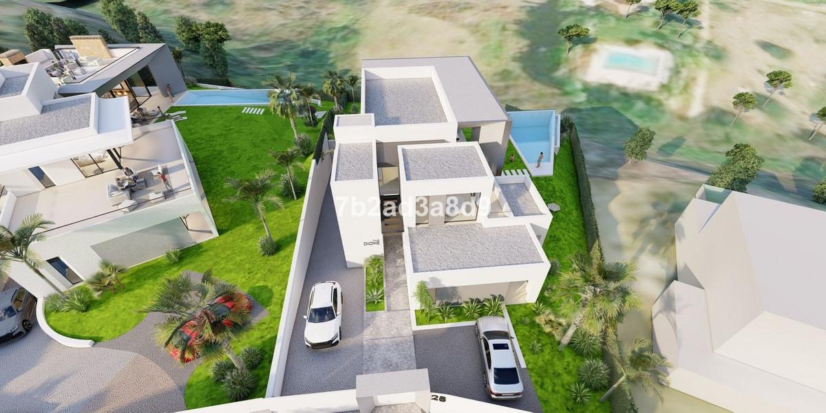 Plot Residential in Nueva Andalucía