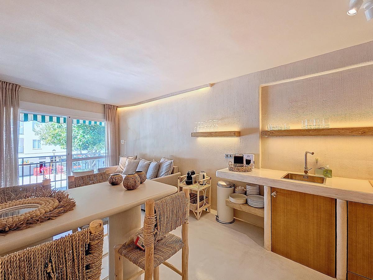 Apartment Middle Floor in Estepona