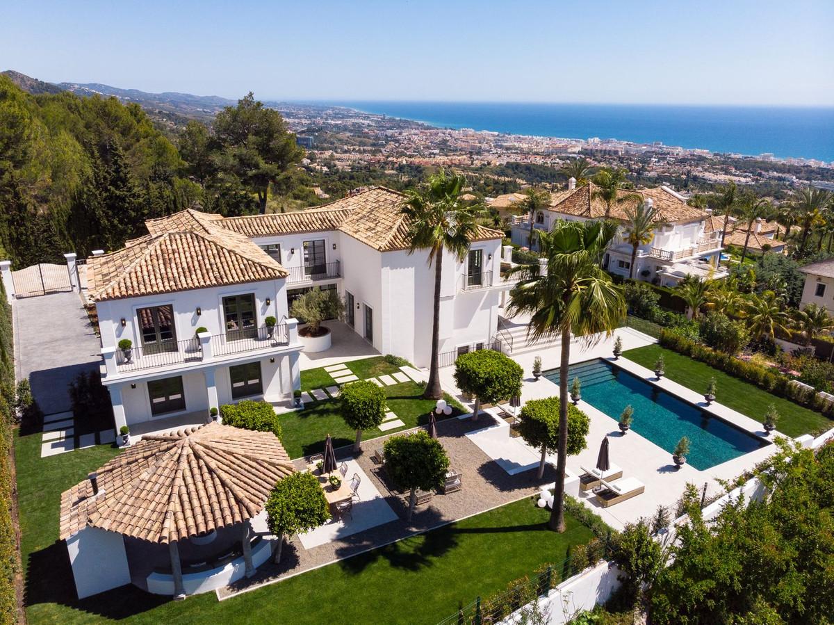 Villa Detached in Sierra Blanca